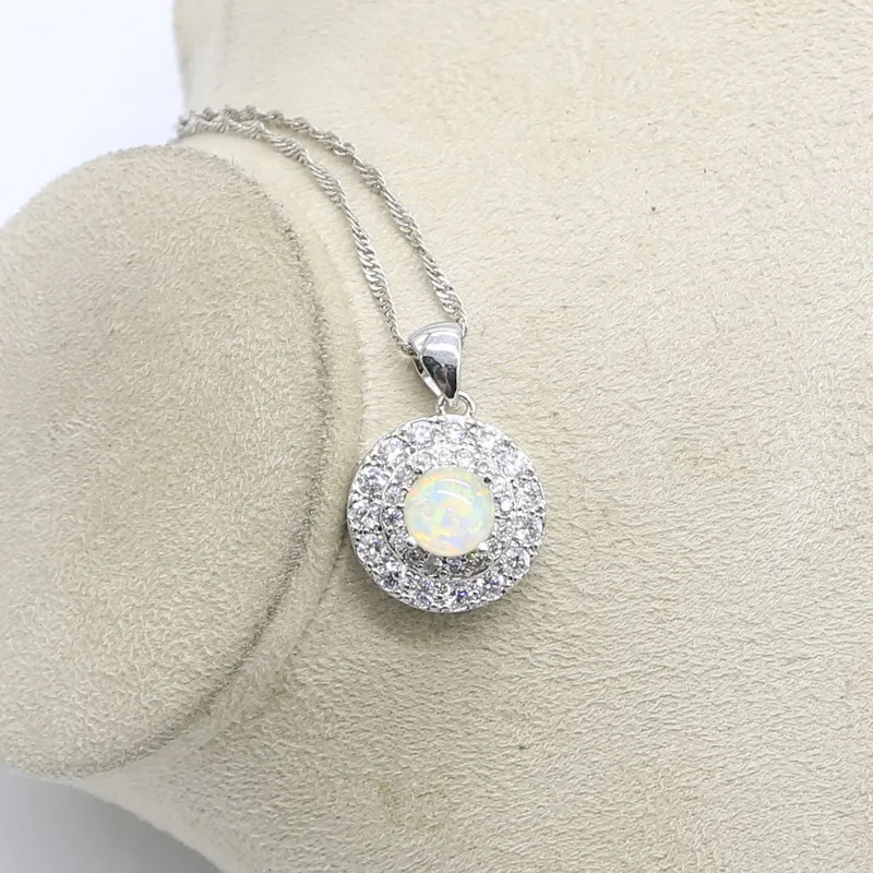 Женский ювелирный комплект из колье и серёг с белым опалом | Украшения аксессуары