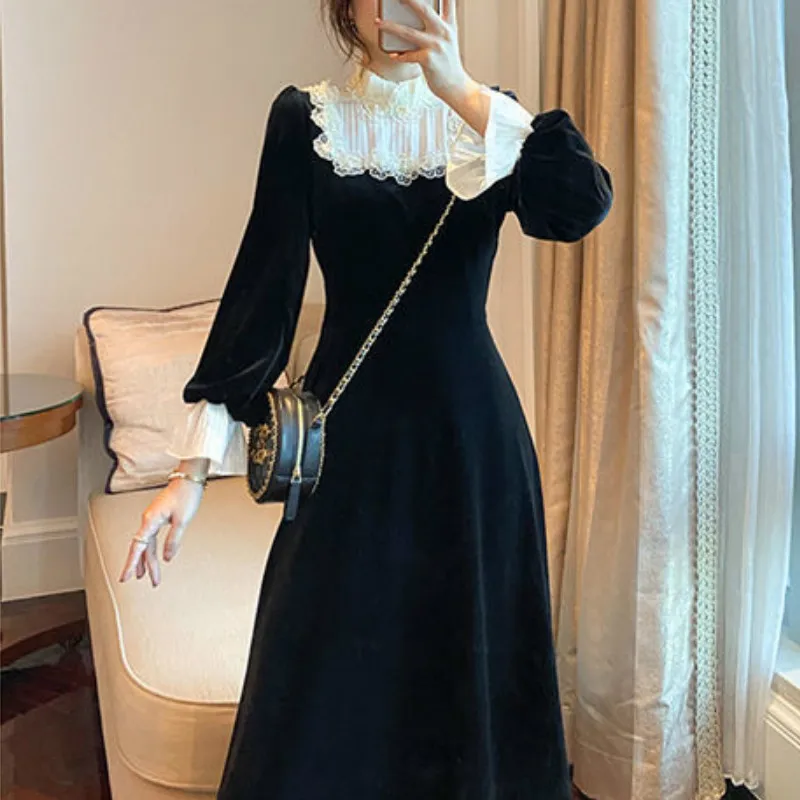

French Retro Black Midi Dress Women Elegant One Piece Dress Korean 2021 Spring SLim Lace Evening Party Velvet Dress Female Cute