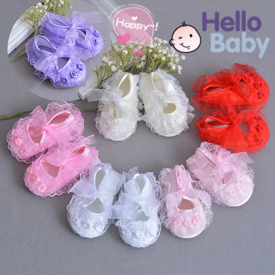 Обувь для новорожденных девочек обувь с кружевными цветами на мягкой подошве