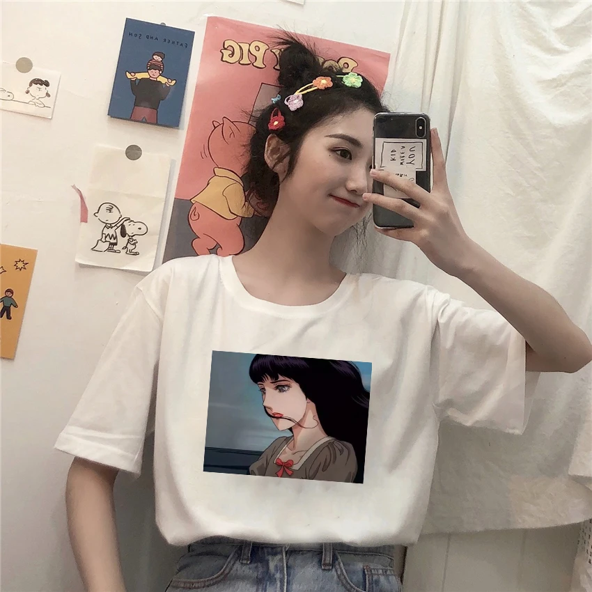 Футболка женская в японском стиле с принтом аниме модная свободная тенниска