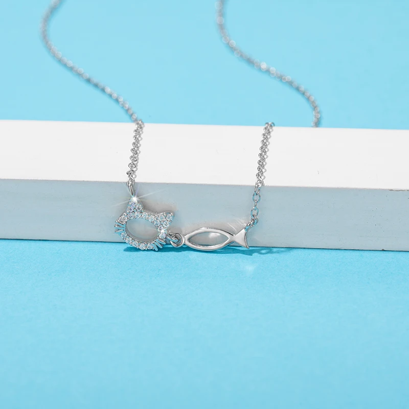 ?? Lanmi女の子チョーカーS925スターリングシルバー猫 & 魚の愛モアッサナイトペンダントネックレス女性のバレンタインジュエリーギフト