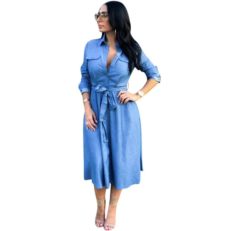 Женское джинсовое платье рубашка на пуговицах с отложным воротником и длинным