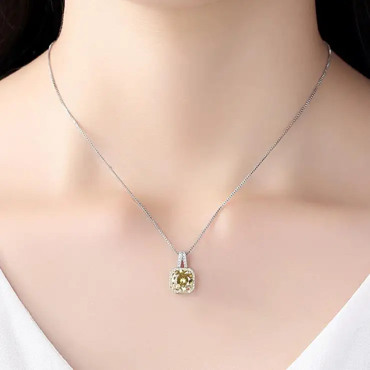 

Wholesale 100pcs Square Pendant Necklace Yellow Cubic Zircon Clavicle Chain Necklace for Women Engagement Jewelry Colar Feminino