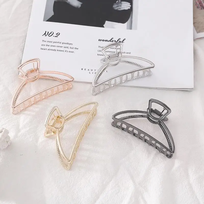 

1pc Fashion Solid Color Metal Hair Claw Clip Non Slip Geometric Hollow Hair Catch Barrette For Women Girls Hair Accessories