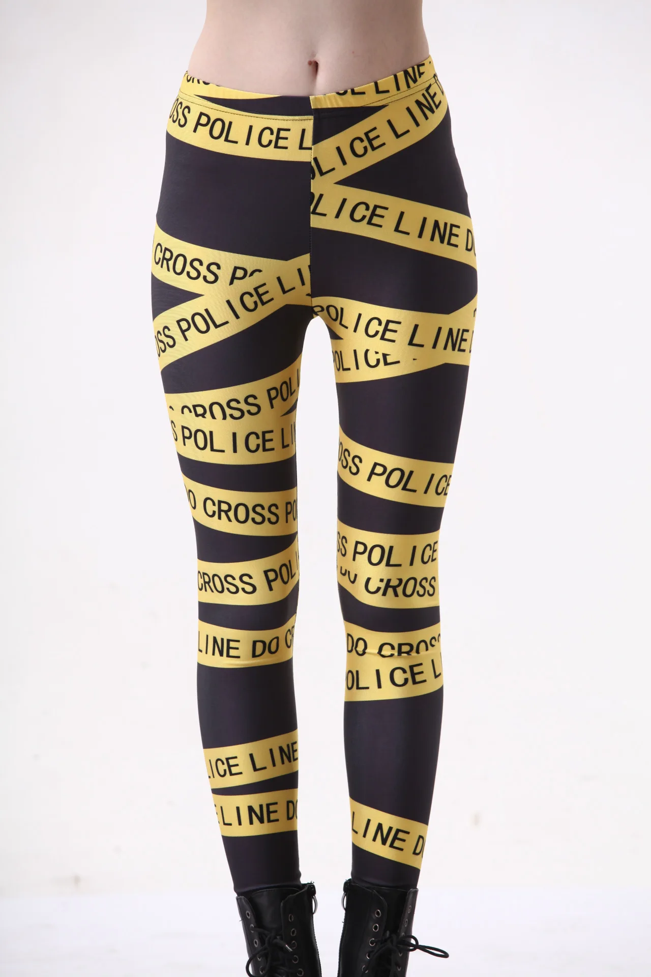 Брюки с надписью и желтым низом|Легинсы| |