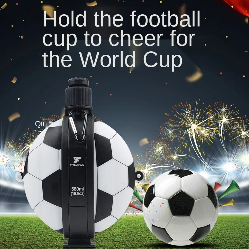 

580ml Creative Outdoor Sports kettle Football Silicone kettles Folding bottle Portable Drop-proof Leak-proof Silica gel Cup Gift