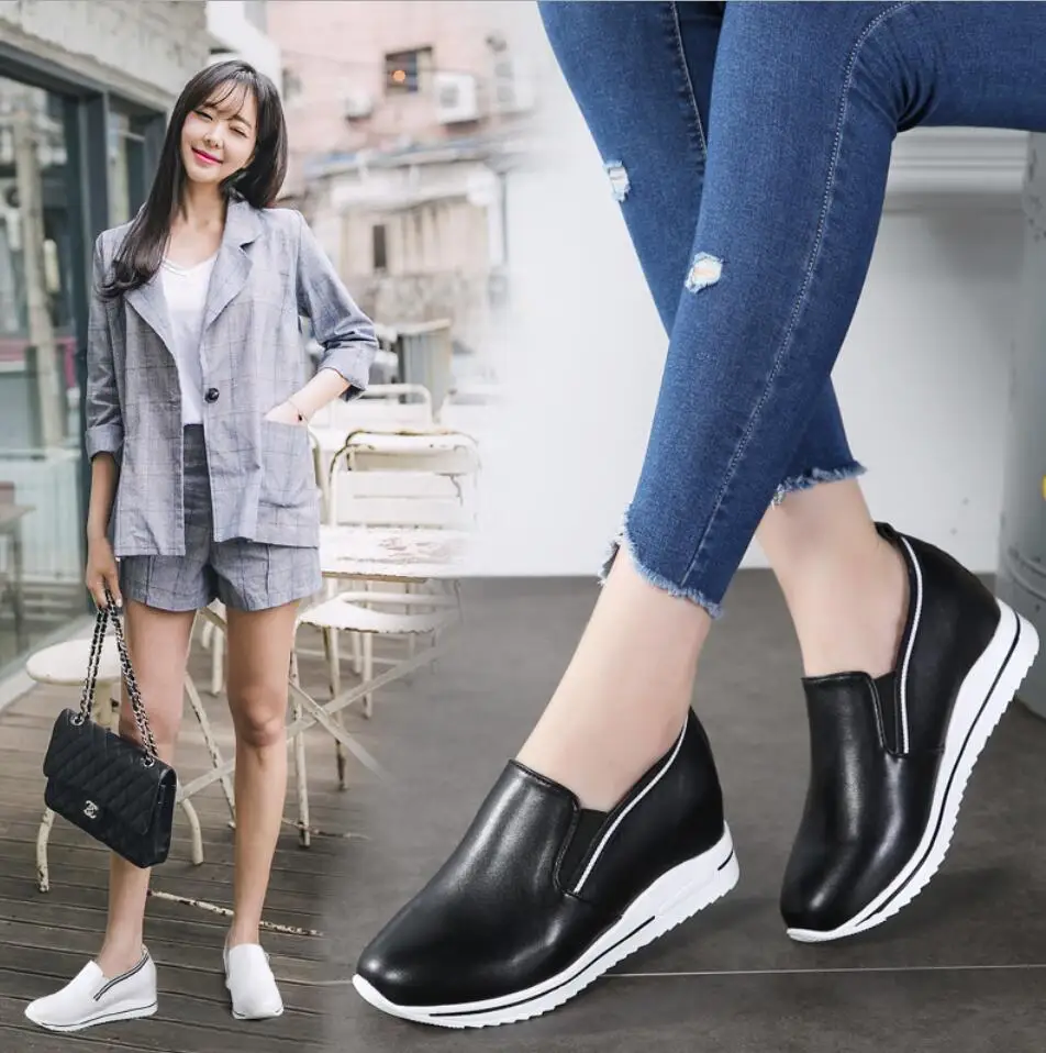 Женские кроссовки из натуральной кожи Белые Повседневные слипоны на платформе и