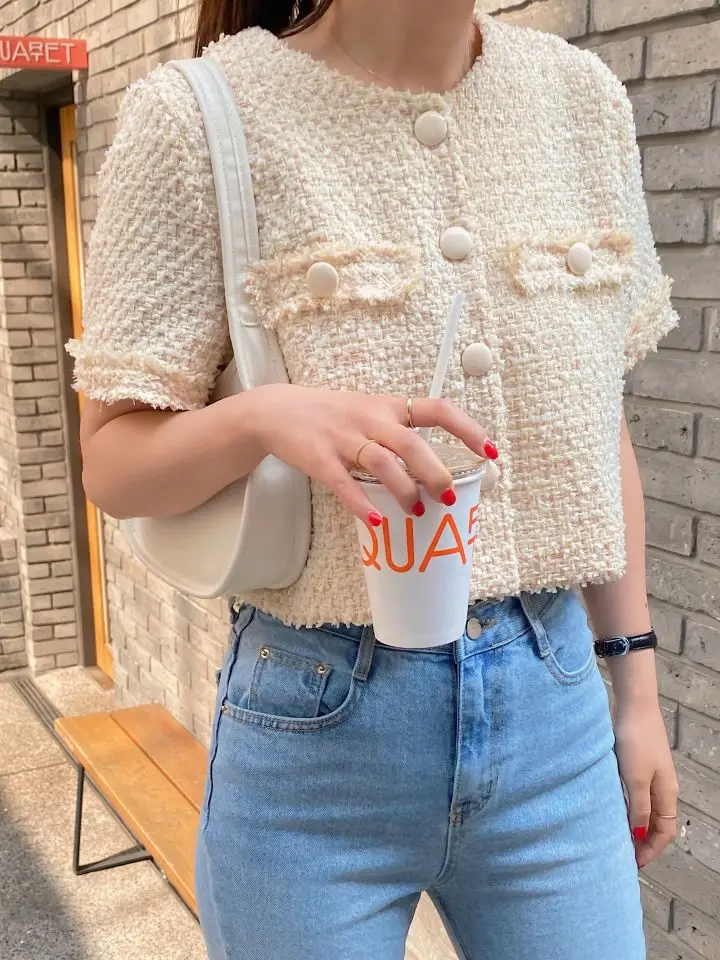 

Korejpaa Women Jackets 2021 Summer Korea Chic Ladies French Retro Round Neck Raw Edges Design Loose Pockets Tweed Short Jacket