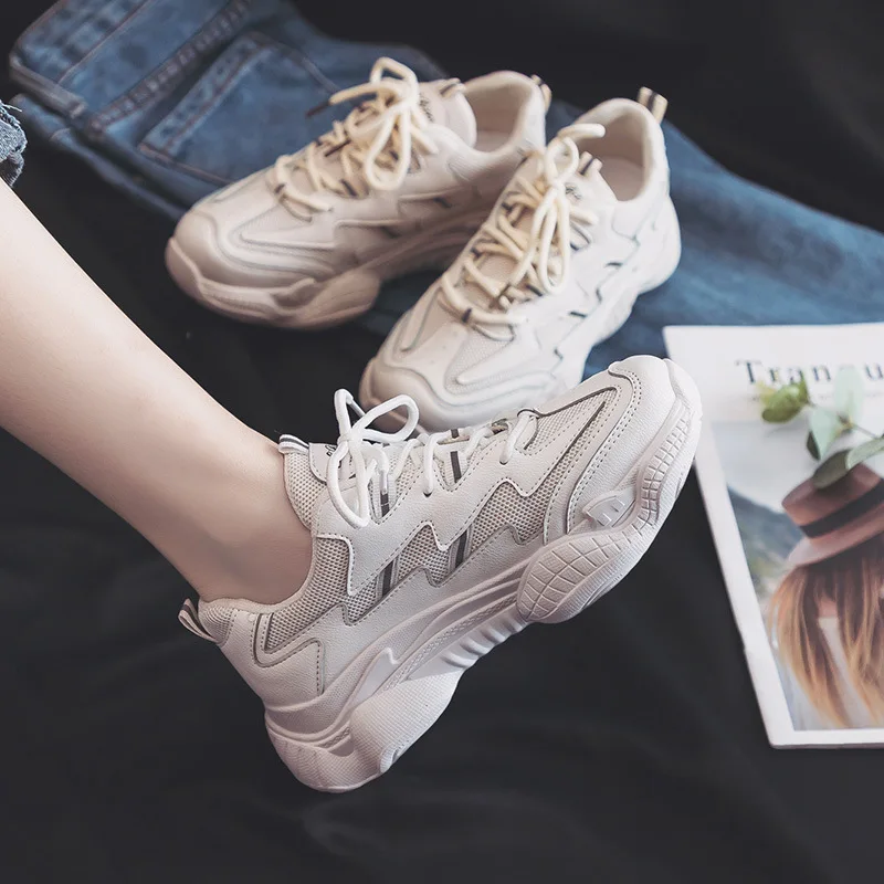 Женские кроссовки на платформе в стиле ретро белые из дышащей сетки C2 13 осень