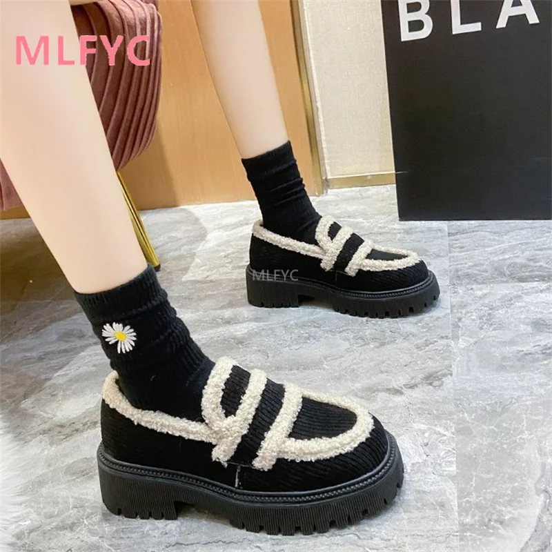 One-pedal plus velvet peas shoes women's 2021 autumn and winter new flat-bottom non-slip warm cotton shoes lazy shoes