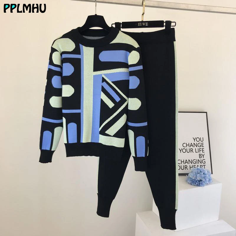 Женский трикотажный комплект из 2 предметов свитер контрастных цветов и шаровары