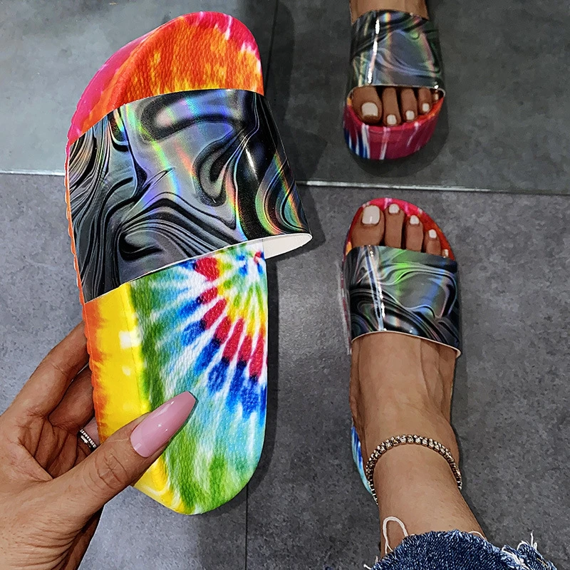 

REAVE CAT New 2021 Ladies Slipper Open Toe Flat Platform Non-Slip Candy Colors Print Rainbow Big Size 43 Outdoor Beach A3406