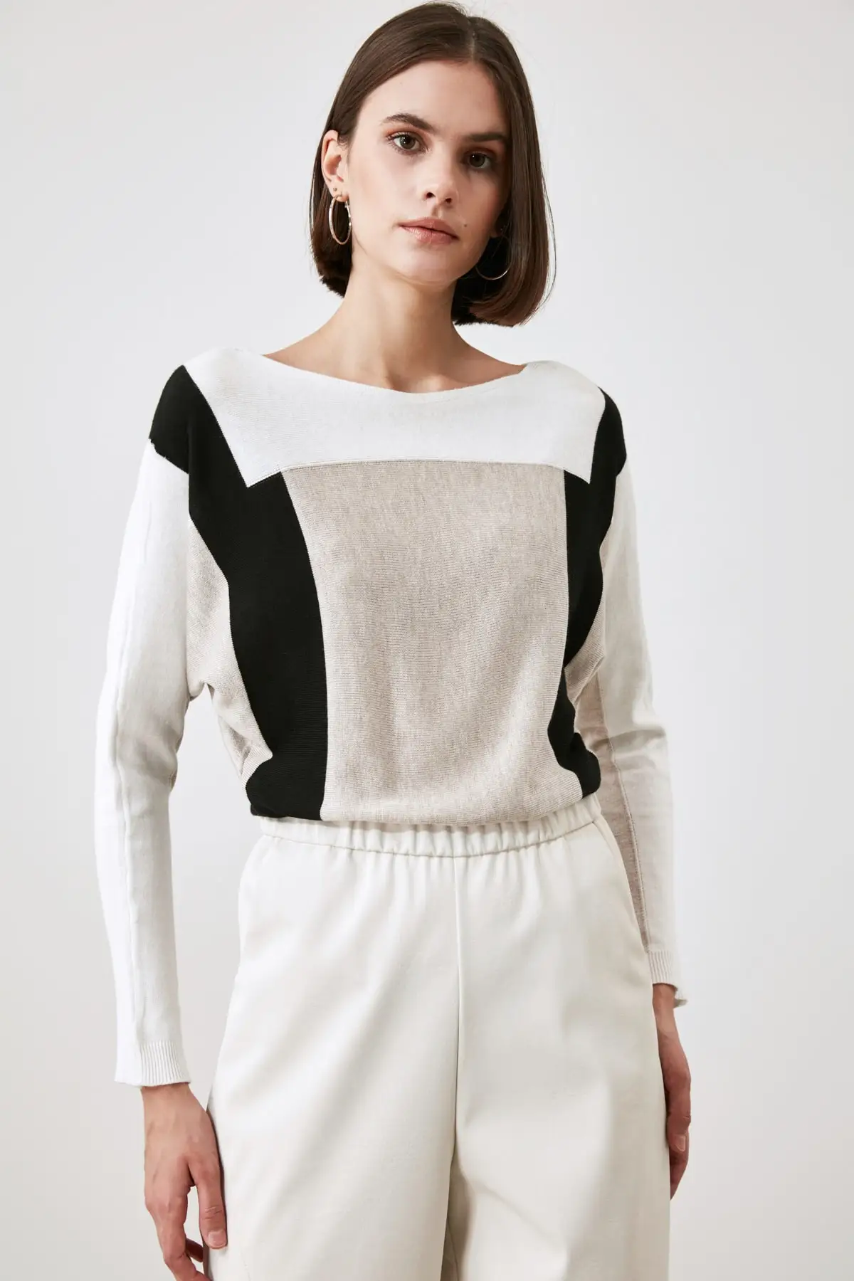 

Trendyol Multicolour Color Block Knitwear Sweater TWOAW21KZ3016