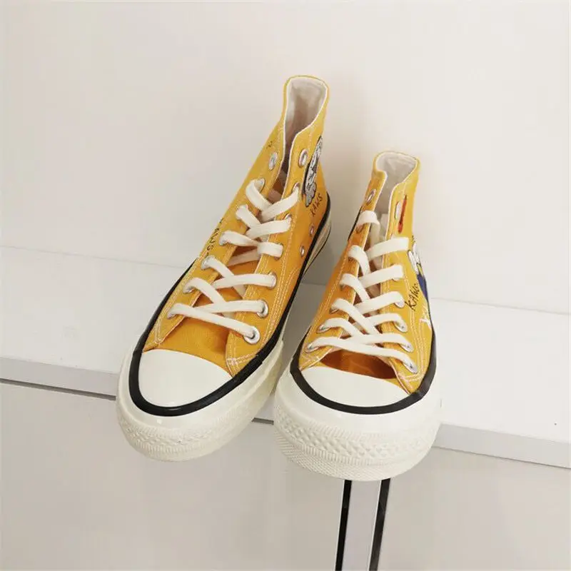 Spring New Fashion White Anime Ladies Sneakers Cartoon Woman Vulcanized Shoes Graffiti High-top Canvas Shoes Women espadrilles