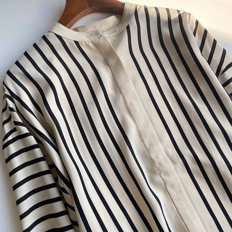 Рисунок 6 - Женская блузка с принтом