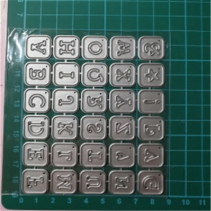 Маленькие квадратные буквы металлические режущие штампы для поделок