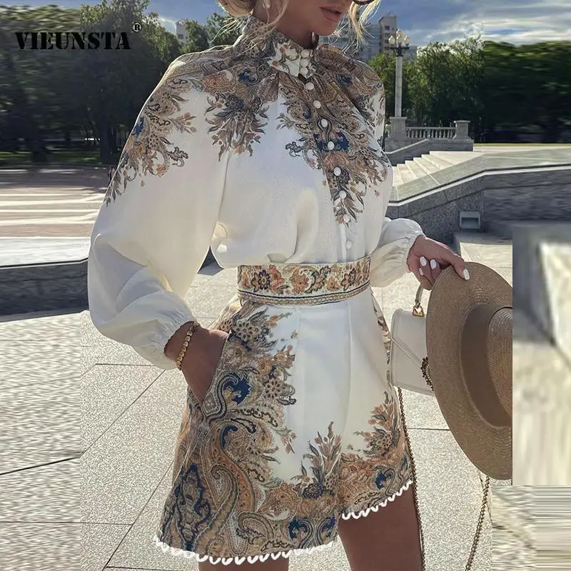 

Retro Pattern Print Turtleneck Autumn Suit Women Sexy Buttoned Blouse Pullover and Pocket Shorts Set Spring Fashion 2pcs Outfits