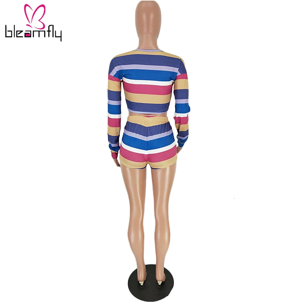 Новинка 2019 женский летний комплект из двух предметов: футболка в цветную полоску