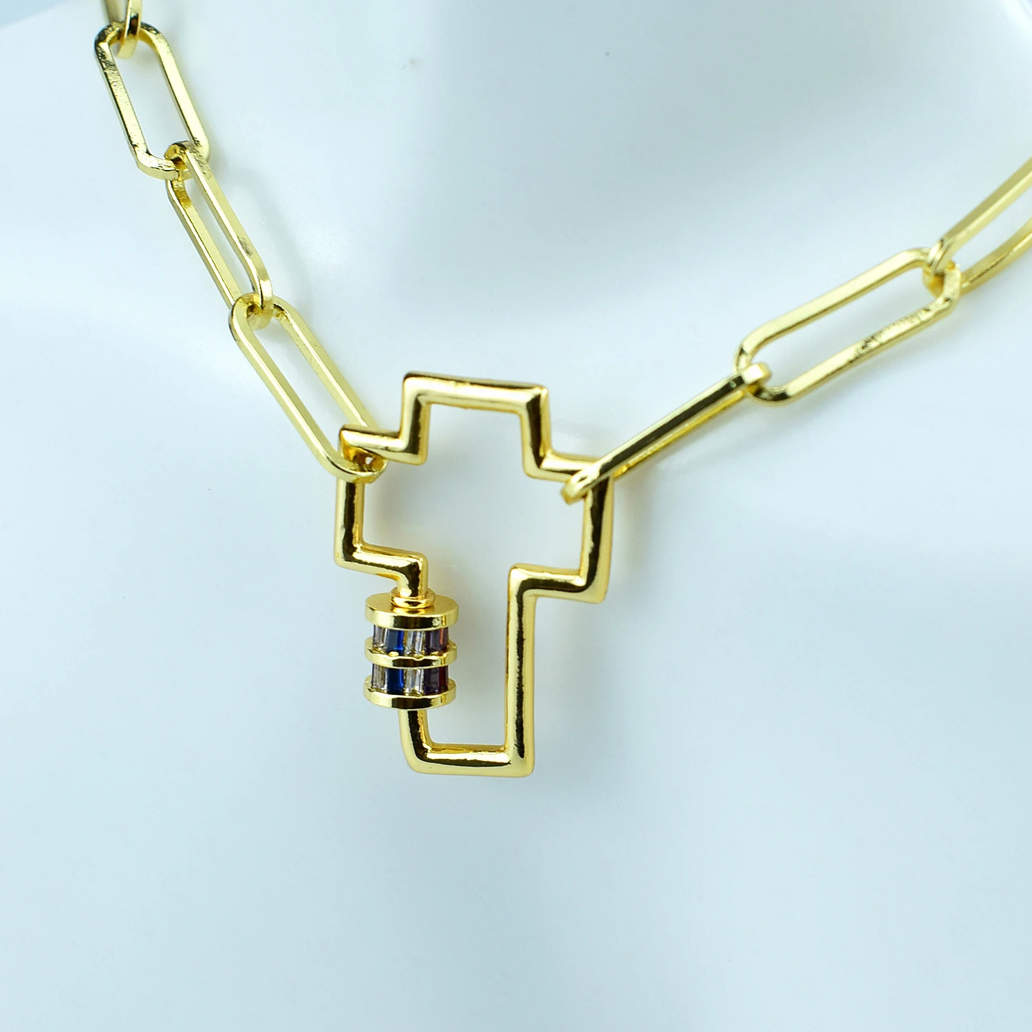 Модное ожерелье с подвеской-крестом из циркония AAA золотой застежкой