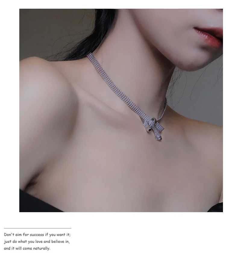 Женское Ожерелье с широкой цепью толстая цепь серебристого цвета бантом