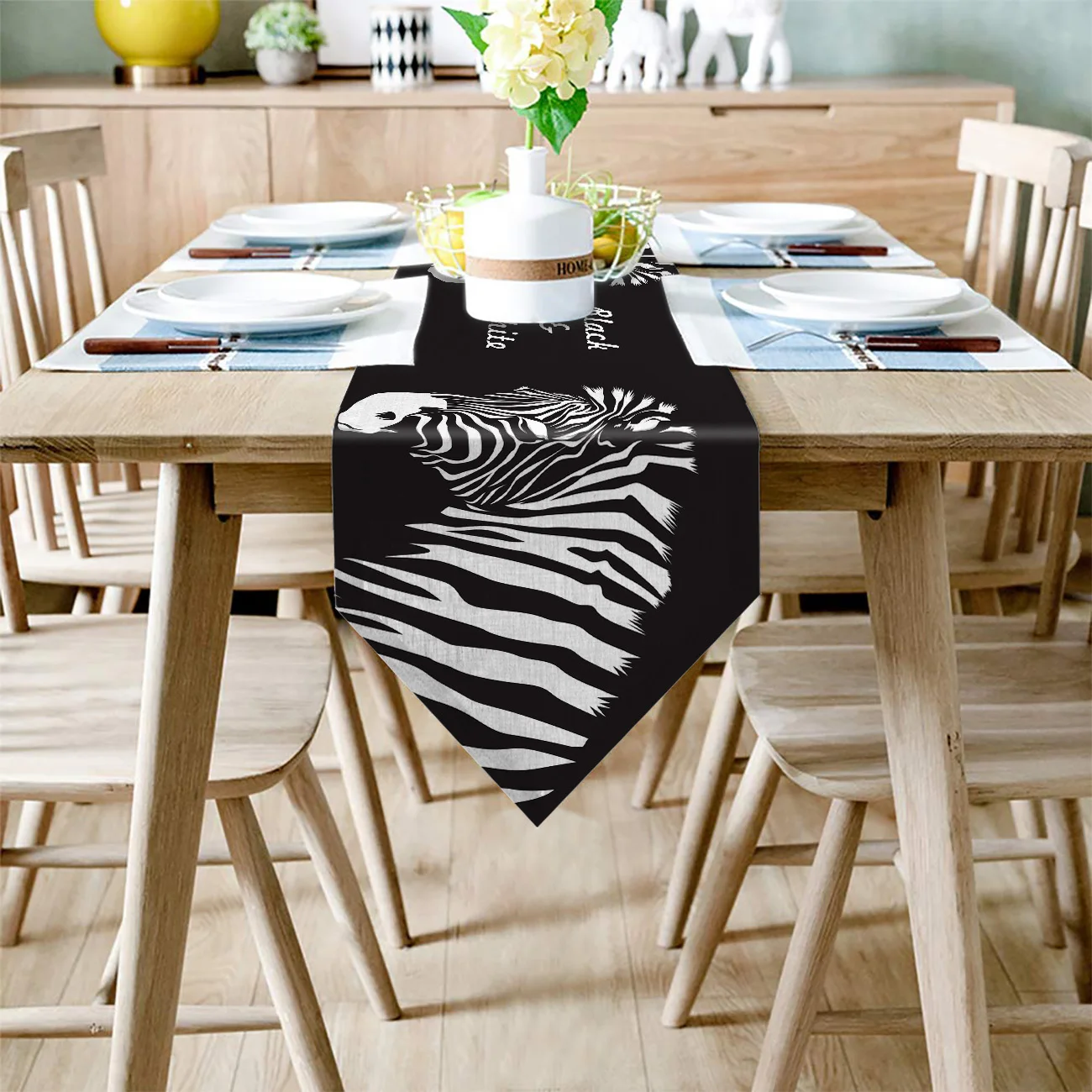 Нордическая черно белая настольная дорожка в виде зебры с животными современная