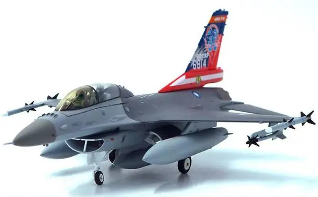 JC Крылья F16-B бои Сокол тайваньские ВВС 1/72 литья под давлением модель самолета |