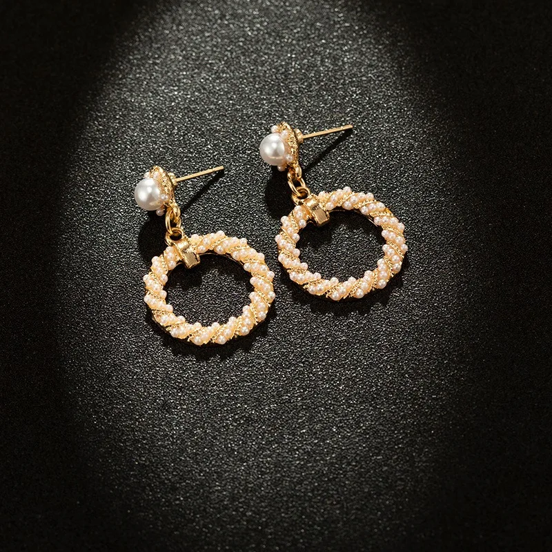 

JL Vintage Gold Plated Round Bridal Pearl Drop Earrings For Women