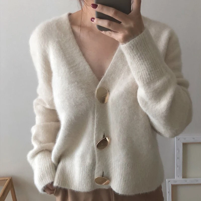 

2020 Women's Sweater Cardigan Korean V-neck Cashmere Long-sleeved Warm Thick Sweater Minimalist Softness Fluffy Sweater Winter