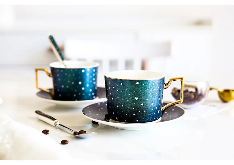 

European Creative Starry Ceramic Coffee Cup Dish Set British Luxury Gold Afternoon Tea Flower Balck Tea Cup Coffee Cup Saucers