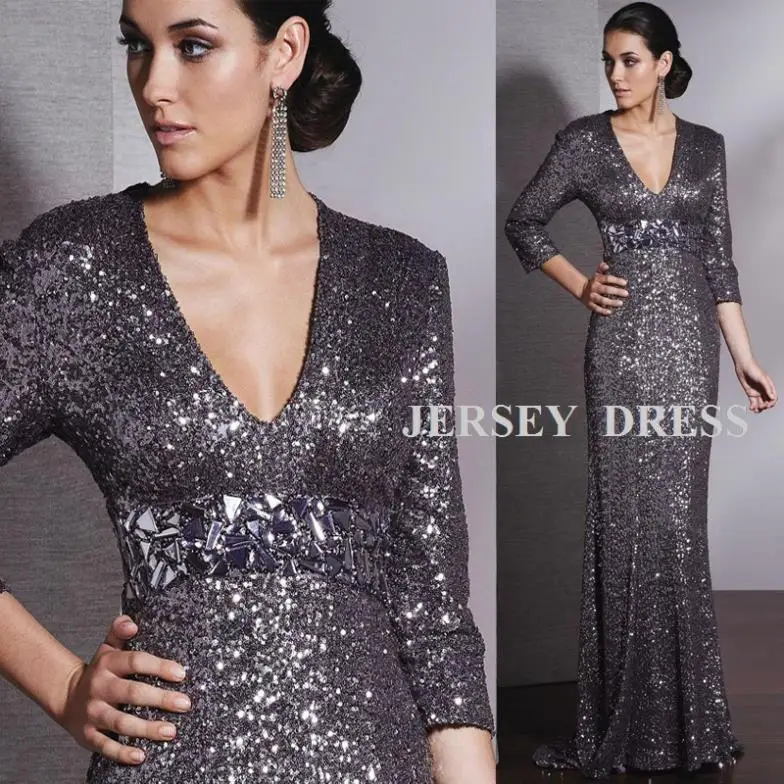 Женское длинное вечернее платье черное с длинным рукавом украшенное стразами