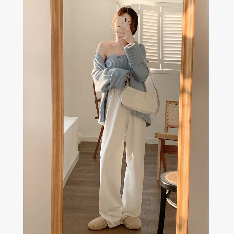 

2021 early spring sweater cardigan new fashion western two-piece knit short tube top + long-sleeved sweater coat