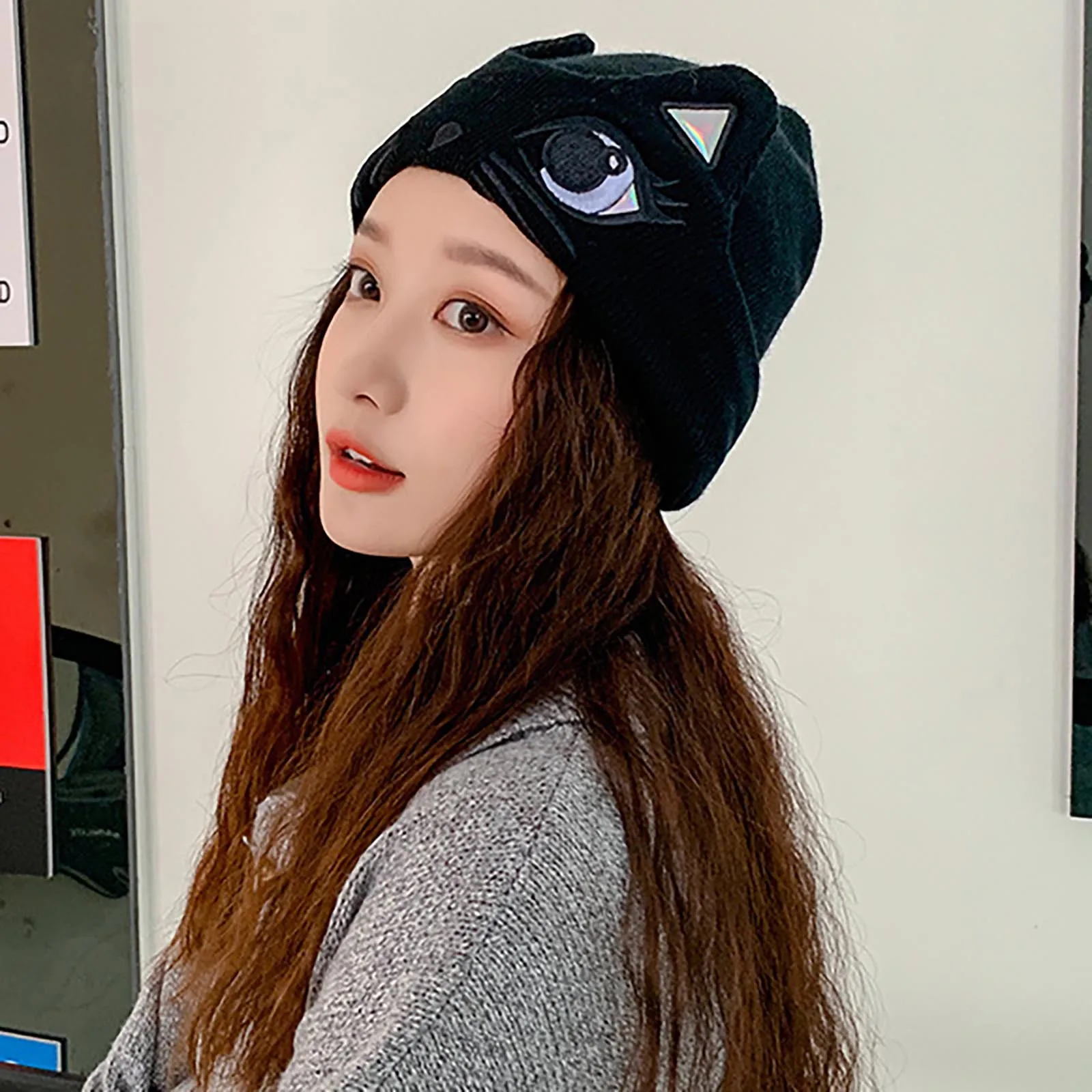 

Adult Women New Fashion Winter Cute Animal Cat Hat Crochet Beanie Hats Photography Knitted Hat High Quality Cap sombrero mujer
