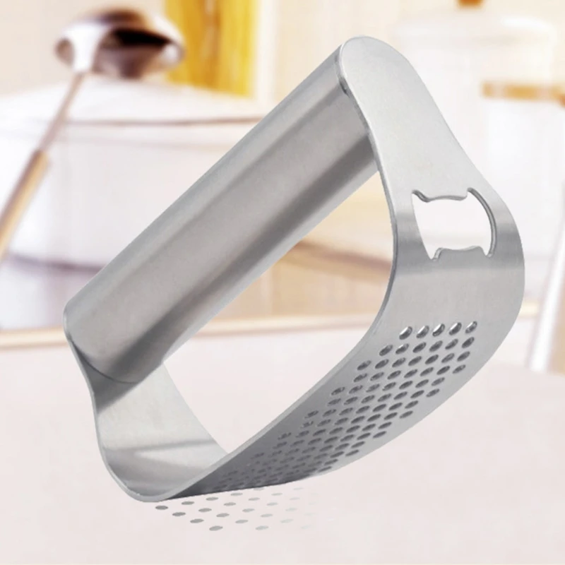 

Manual Rocking Garlic Press Ring Hand Mincer with Corkscrew Crusher and Peeler Proof Stainless Steel Easy Clean Kitchen tool