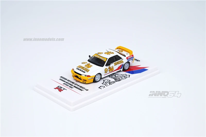 INNO 1:64 Nissan Skyline GT-R R32 #9 SINGHA NATIONAL PANASONIC APTCC 1992 литая модель автомобиля | Игрушки и хобби