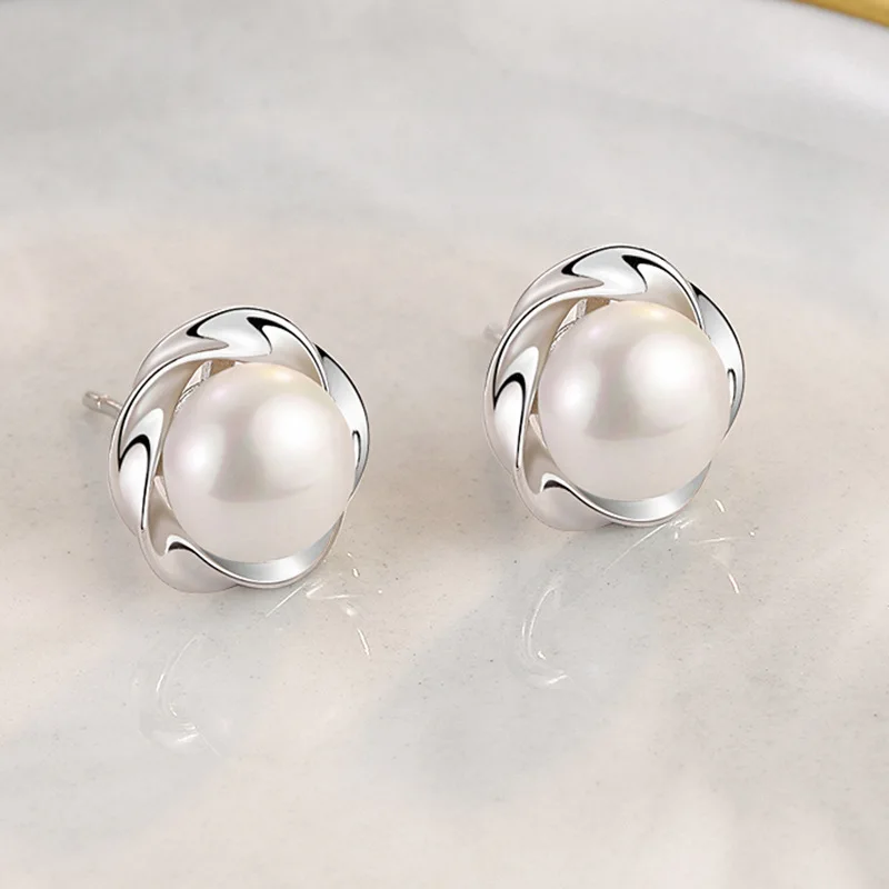 

Серьги-гвоздики женские из серебра 925 пробы с жемчугом и цветком