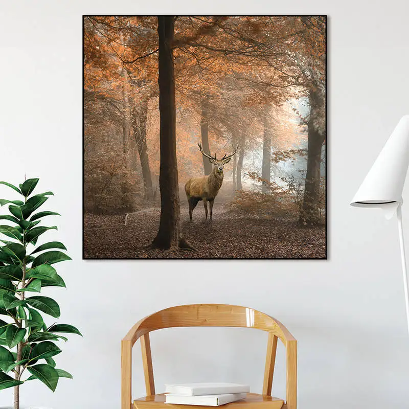 Conisi Олень в европейском стиле прогуливающийся осенью холст с желтым лесом
