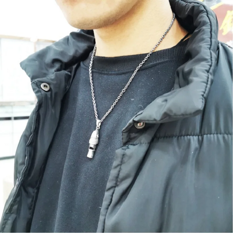 S925 стерлингового серебра женщина самообороны свисток цепь кулон Настоящее