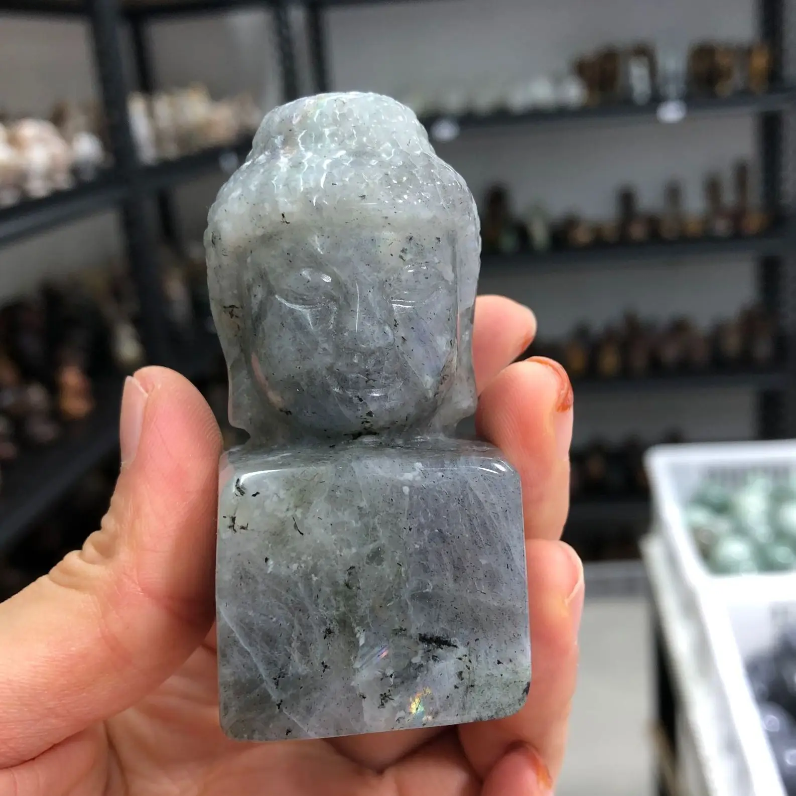 

1PC Natural Stone Handcarve Buddha Head Labradorite Health feng shui lingqi ornaments