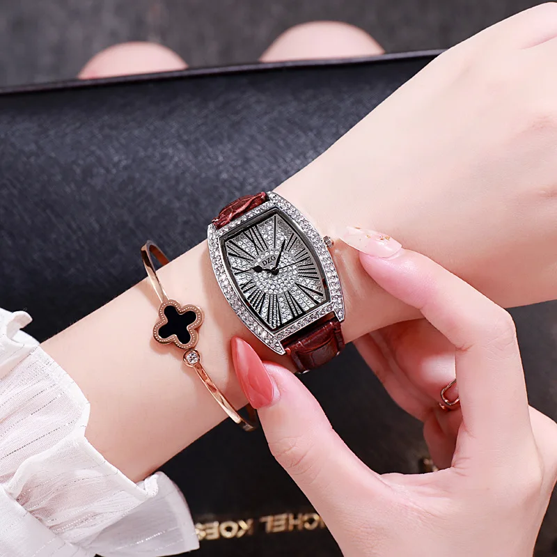 DZG новые женские часы в форме бочонка Стразы с полностью алмазным ремешком модные