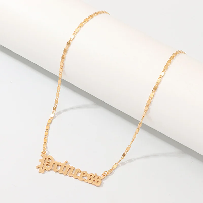 Женское колье-чокер с буквами на английском модное золотыми цепочками ювелирные