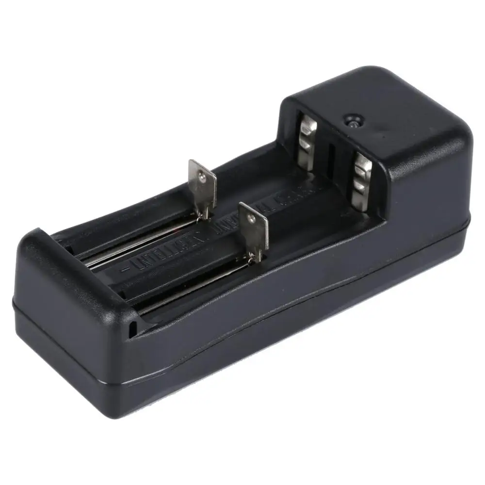 Универсальное зарядное устройство для аккумуляторов типа Все в одном с