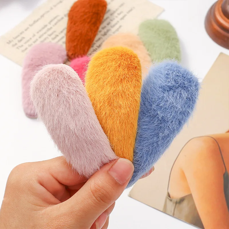 

1 Korea Cute Hairpin Plush Solid Color Hairpin Female Side Clip Joker Hair Accessories Small Clip Headdress In Autumn and Winter