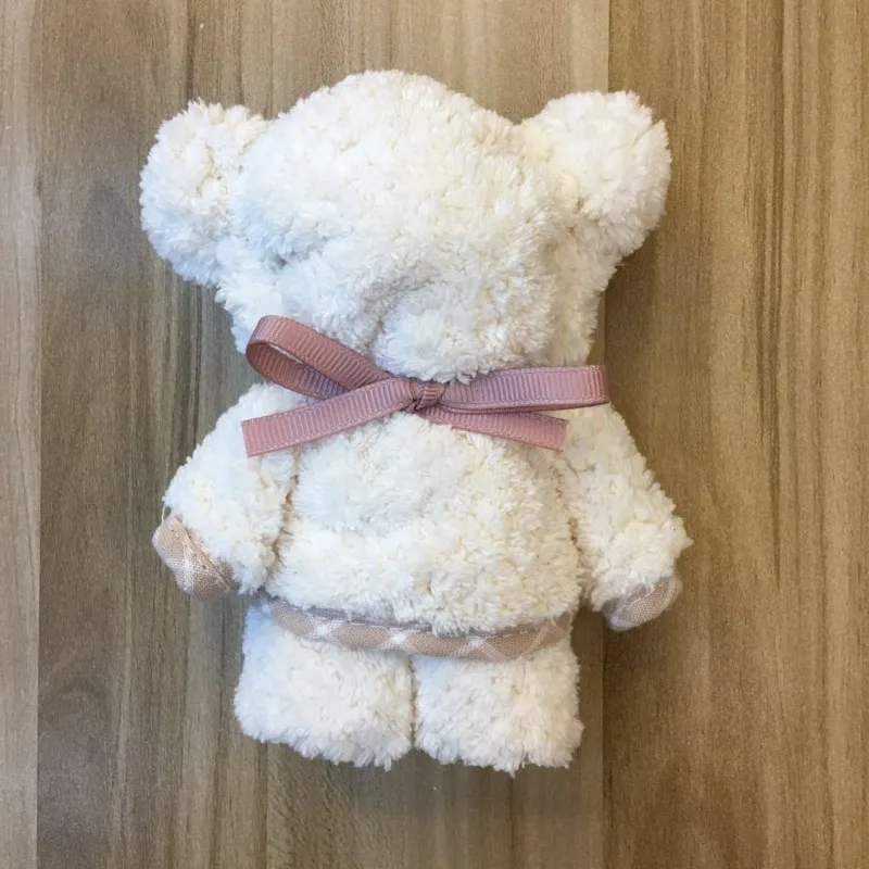 СВАДЕБНОЕ ПОЛОТЕНЦЕ в виде медведя с подарком для рук детское флисовое полотенце