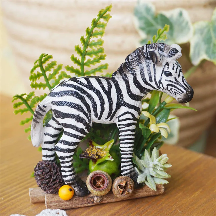 

Dear-you Forest elements handmade retro DIY simulation berry little zebra brooch hairpin jewelry special gift