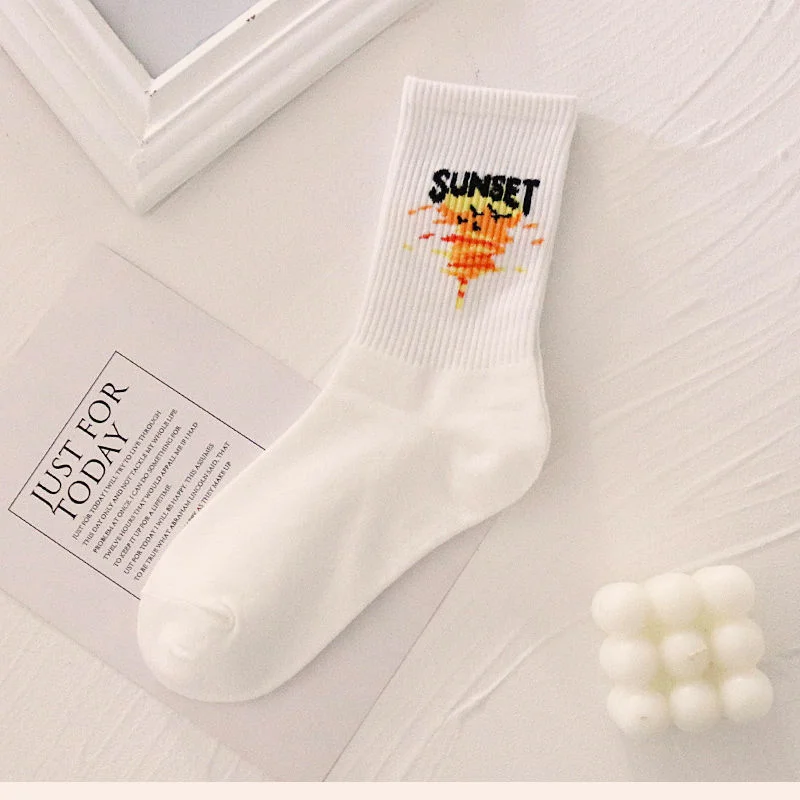 Harajuku cartoon woman socks gradient love blue smiley face tie-dye solid color white bottom fashion personality sports socks