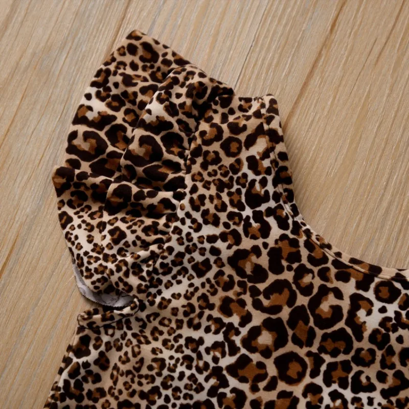Летняя одежда для маленьких девочек леопардовая футболка на бретельках +