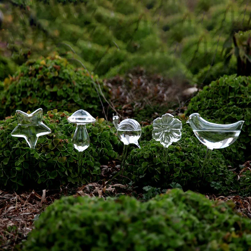 

Прозрачная водная кормушка, устройство для самополива растений из боросиликатного стекла, в форме сердца и птицы