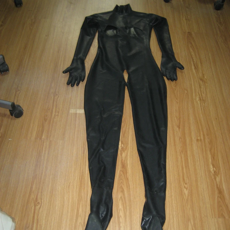 Черный латексный костюм с длинным рукавом боди открытой грудью купальник