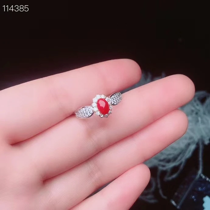 Кольцо из серебра 925 пробы с натуральным красным кораллом | Украшения и