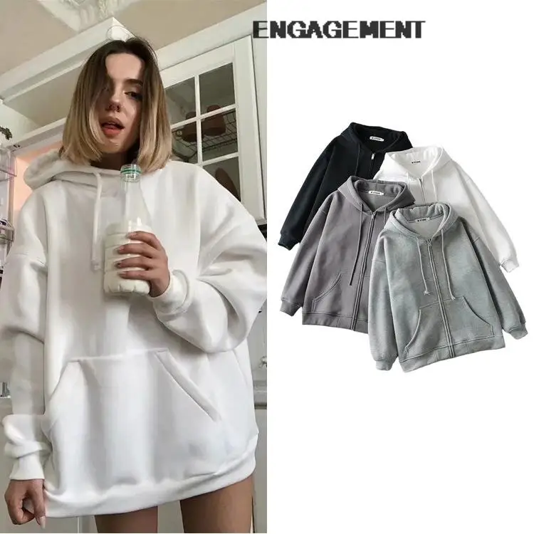 

Hoodies & Sweatshirts